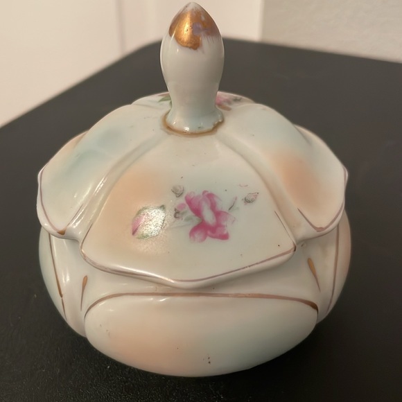 Vintage Rare Thames Hand Painted Porcelain Trinket Dish with Lid No Flaws - Picture 4 of 11